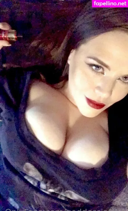 Goddessisolda OnlyFans Thumbnail #cS0jVqLfuW