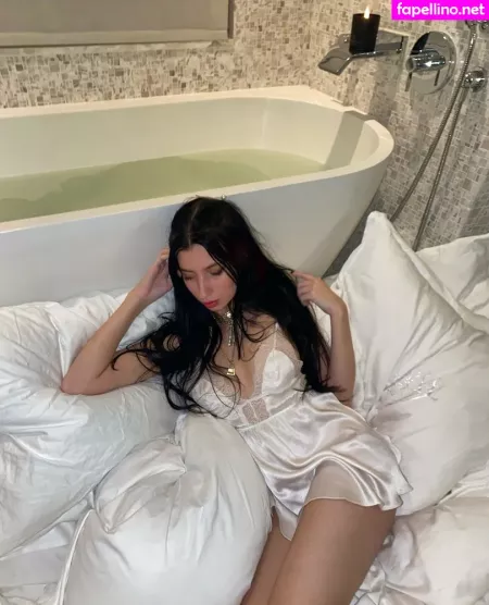 Goddesskaylaxo OnlyFans Thumbnail #5ME27VjzoE