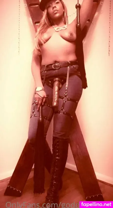 Goddesskhiya OnlyFans Thumbnail #flW8PhgmXv