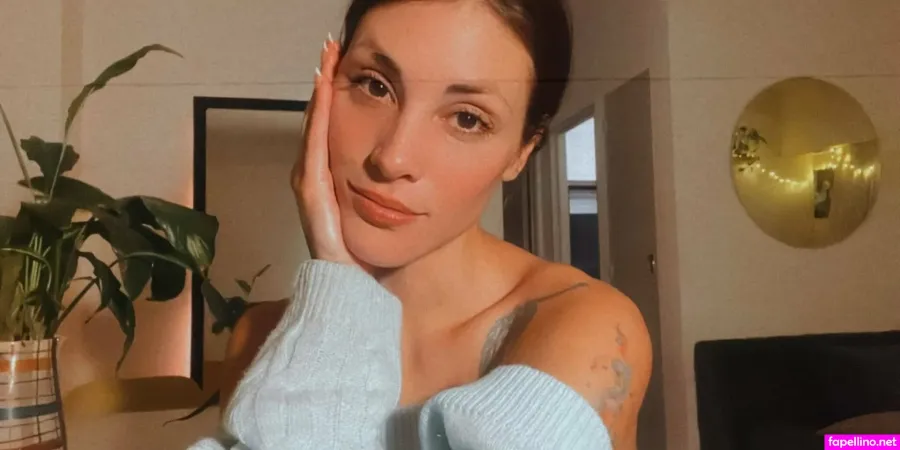Goddesskylii OnlyFans Thumbnail #5N4H9W1ive