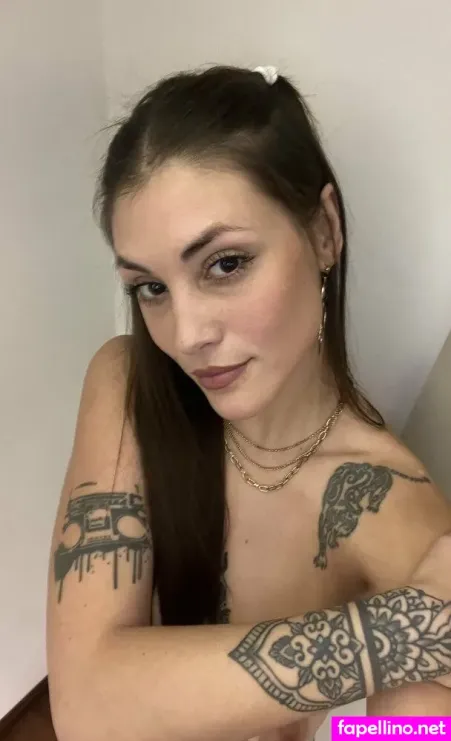 Goddesskylii OnlyFans Thumbnail #9MvUjmExTM
