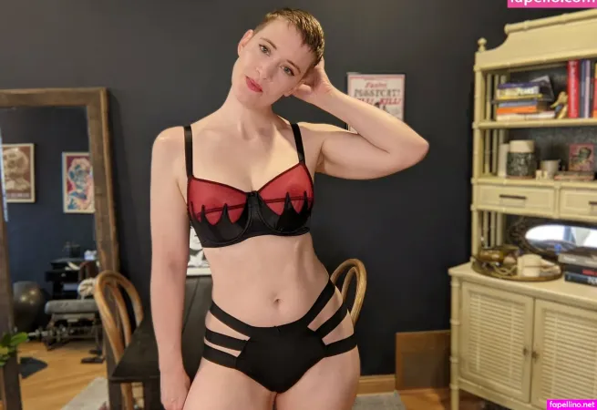 Goddessmaeve OnlyFans Thumbnail #SdCJBDN1B2