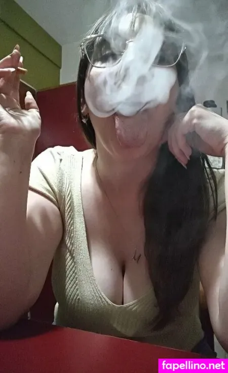 Goddessofsmoke Vip OnlyFans Thumbnail #nadPKYRMLx