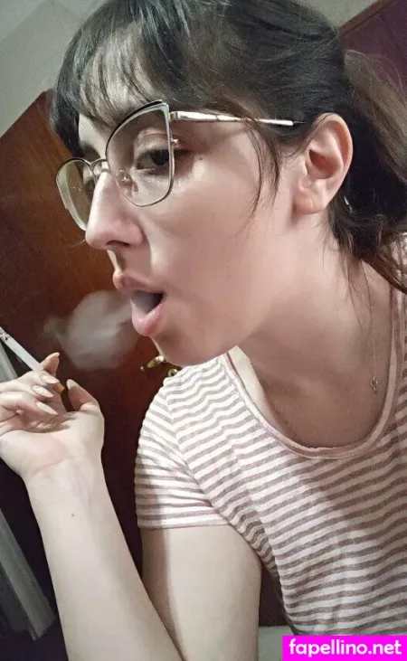 Goddessofsmoke Vip OnlyFans Thumbnail #tVb6KWEBAA