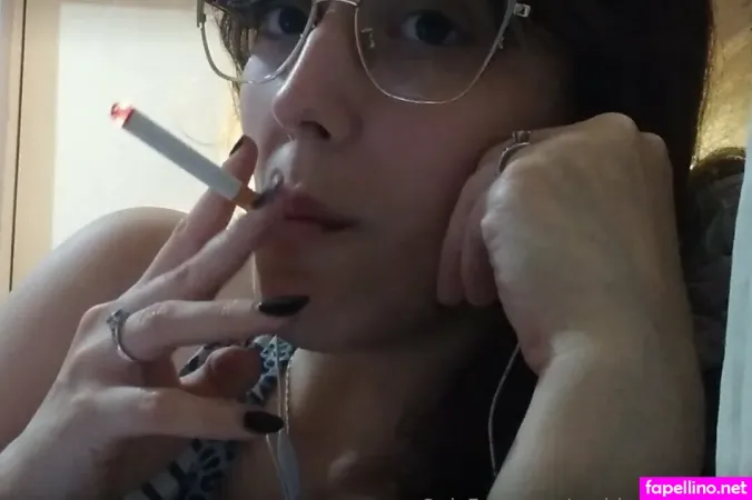 Goddessofsmoke OnlyFans Thumbnail #m7J2vNyjDW