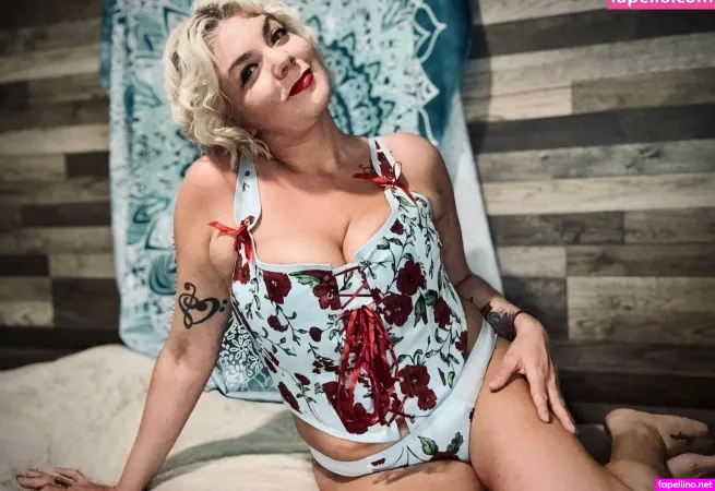 Goddesspoppybud OnlyFans Thumbnail #7uatqbzl3R