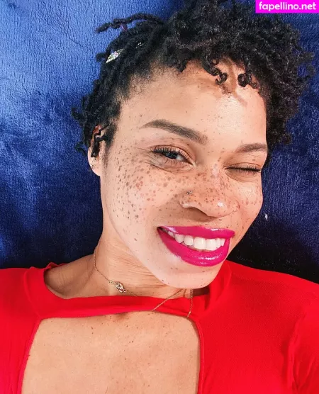 Goddessrosiereed OnlyFans Thumbnail #5Foxhcl0Gy