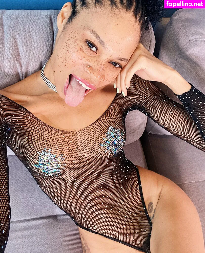 goddessrosiereed, rosiemreed Nude Leaked OnlyFans Photo #pBfkm7XAoa