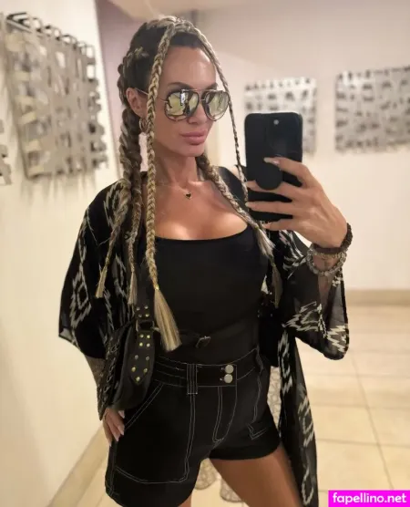 Goddessstellasol 1 OnlyFans Thumbnail #3BsSjMe60q