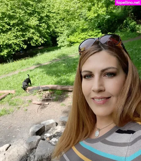 Goddesstessaprag OnlyFans Thumbnail #HfUE6dYUH9