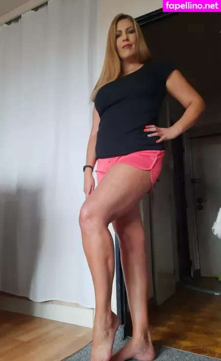 Goddesstessaprag OnlyFans Thumbnail #IqjFRqfpDt