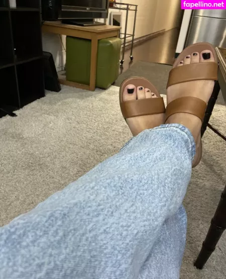 Goddessvalentinaaa OnlyFans Thumbnail #NV7ZNNI0Ck