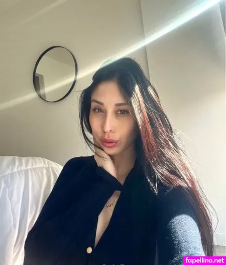 Goddessvanina OnlyFans Thumbnail #7uabn4FzNe