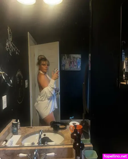 Goddessw2 OnlyFans Thumbnail #o8S6CljWuO