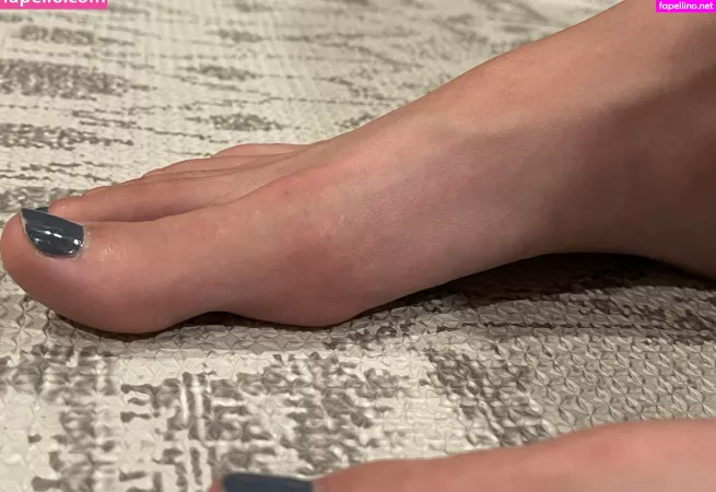 Goddesszeldafeet11 OnlyFans Thumbnail #3jUi1MqxAK