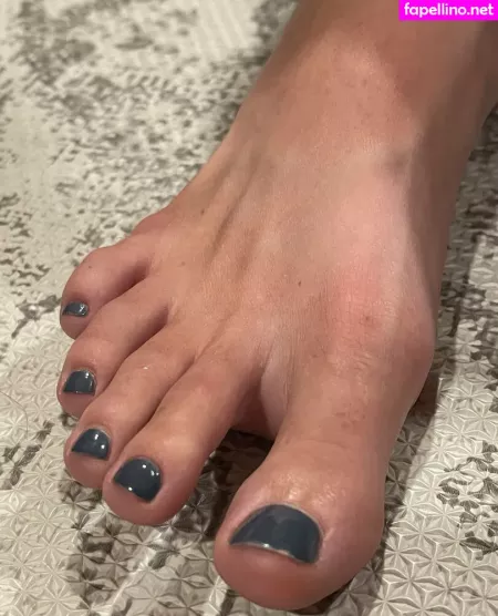 Goddesszeldafeet11 OnlyFans Thumbnail #PAoRowxIFI