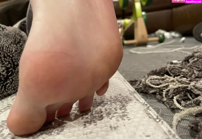 Goddesszeldafeet11 OnlyFans Thumbnail #ZFnG59lnZQ