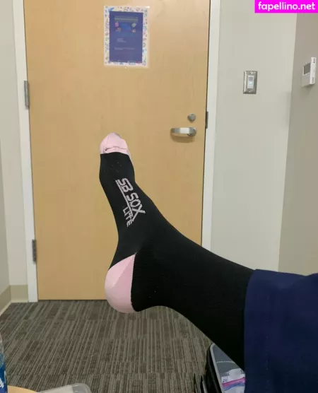Goddesszeldafeet11 OnlyFans Thumbnail #eSYo8r2CdU