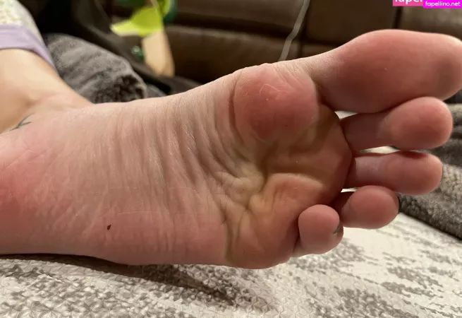 Goddesszeldafeet11 OnlyFans Thumbnail #i9m6XriVDf