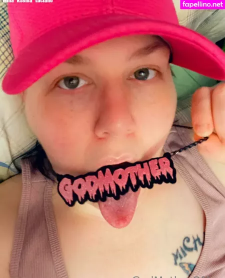 Godmotherofassfree OnlyFans Thumbnail #1CTFRk7iLv