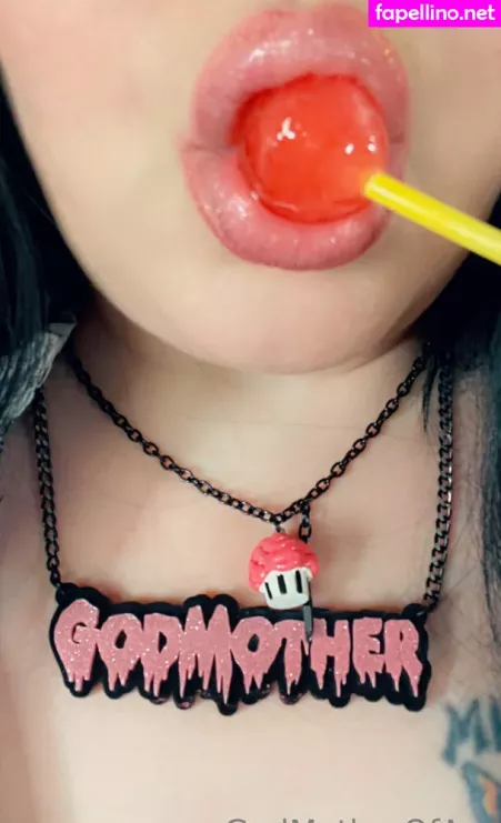 Godmotherofassfree OnlyFans Thumbnail #V2QadDqjR1