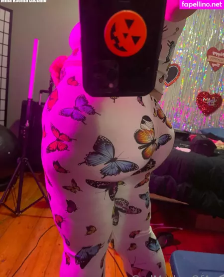Godmotherofassfree OnlyFans Thumbnail #iJRuh1XK0L