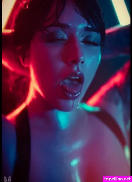 Godsavecarolynjean OnlyFans Thumbnail #Vzllm7lpFD