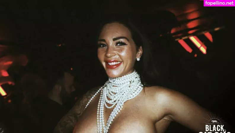 Gogo Stripper OnlyFans Thumbnail #IRtyHlCSlL