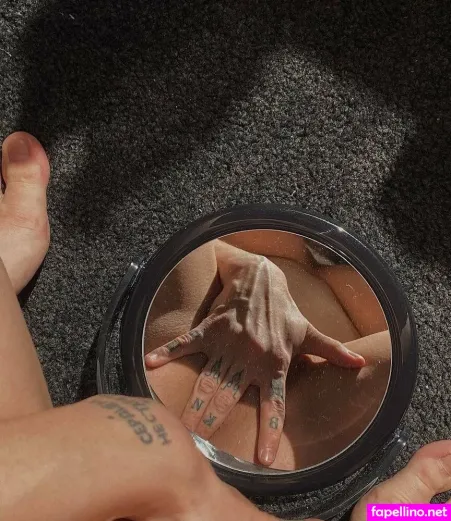 Gold Oyster OnlyFans Thumbnail #QWPN6wqyPO