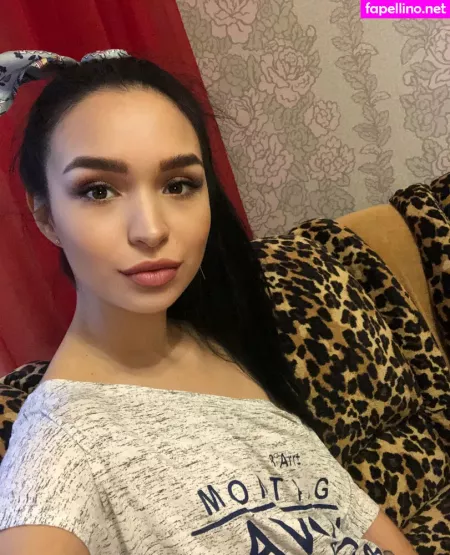 Golden Zlata OnlyFans Thumbnail #f3byIbXkDq