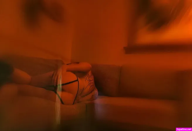 Goldenagexxx OnlyFans Thumbnail #KbF9zXQdza