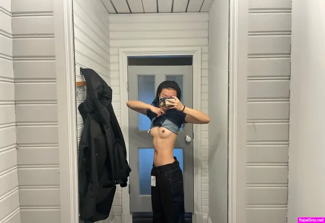 Goldenbunbunx OnlyFans Thumbnail #Q5pMBK7rE3