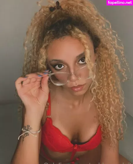 Goldencurls3 OnlyFans Thumbnail #5l5vTPXXbz