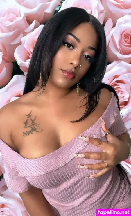 Goldenempress17 OnlyFans Thumbnail #2efvGwevOd