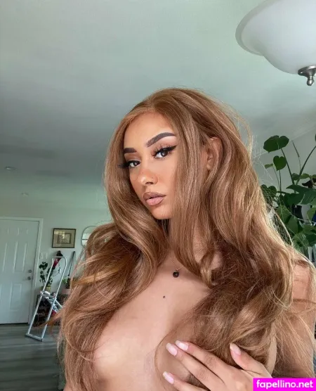 Goldenhoneiii 5 OnlyFans Thumbnail #OFZmx4xY68