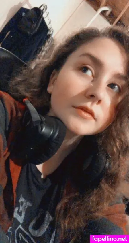 Goldenlaurel OnlyFans Thumbnail #pzpnREpdZj