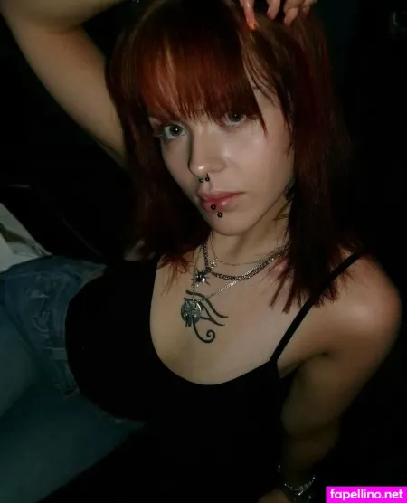 Goldenqueenss OnlyFans Thumbnail #Yf40f9VV75