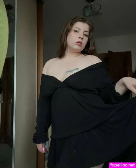 Goldenroseeee OnlyFans Thumbnail #ST70mFHfjv