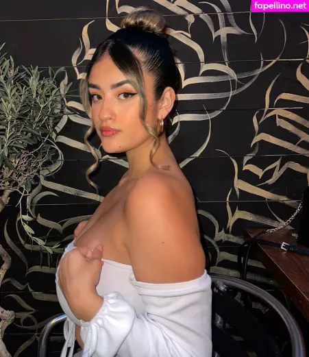 Goldensugaarr OnlyFans Thumbnail #WRr8Vxt09r