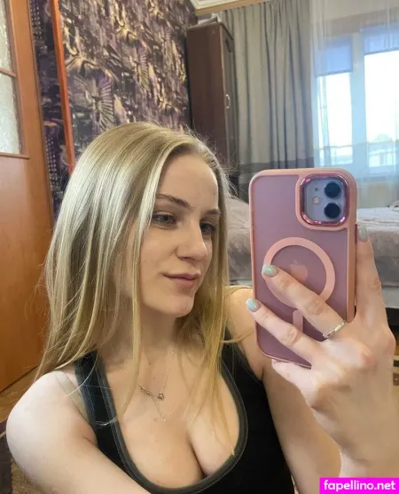 Goldie Nikki Main Profile Photo