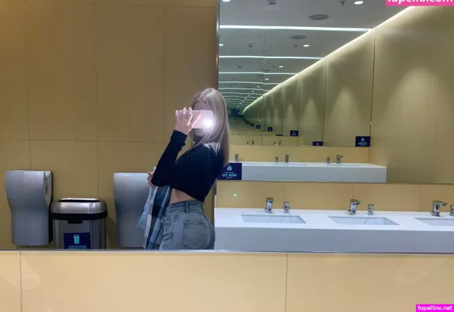 Goldie Nikki OnlyFans Thumbnail #mY4ACkaUva
