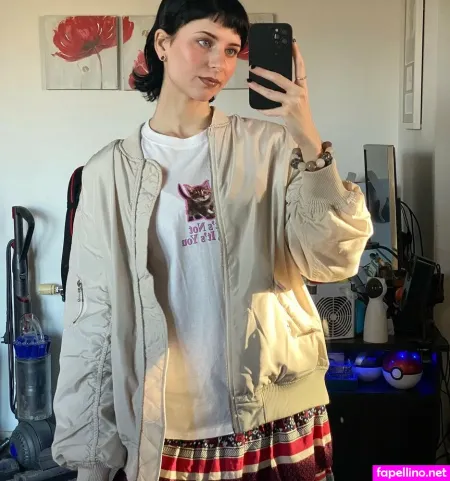 Goldielocksie OnlyFans Thumbnail #OpTNJQGGaW
