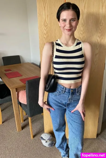 Goldielocksie OnlyFans Thumbnail #WkmLZxyRxu