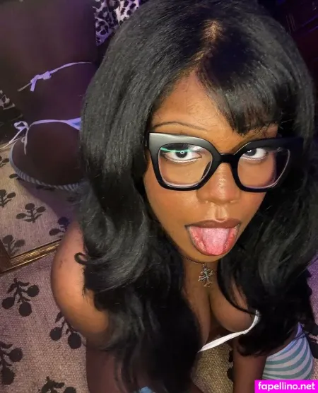 Goldm0ufprincess OnlyFans Thumbnail #eyHafewxER