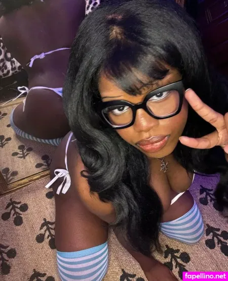 Goldm0ufprincess OnlyFans Thumbnail #pUw2V2rvIN