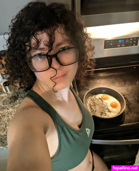 Gomoreup OnlyFans Thumbnail #LqeAWhxord