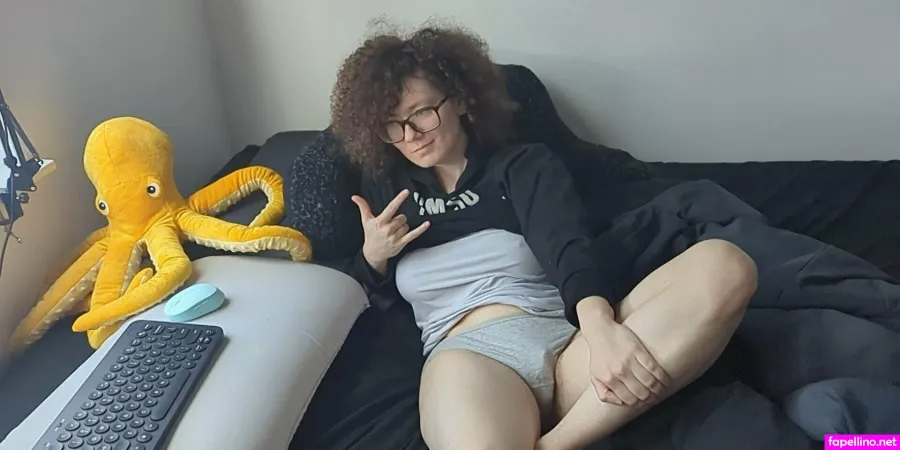 Gomoreup OnlyFans Thumbnail #WCtMMmBzy0