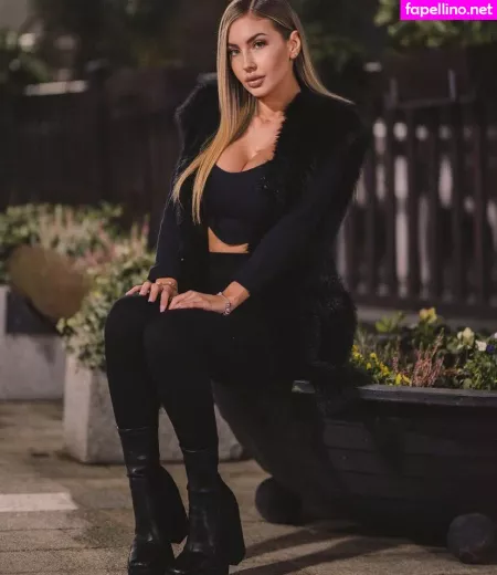 Gonsabella OnlyFans Thumbnail #1MTMVF4bfS