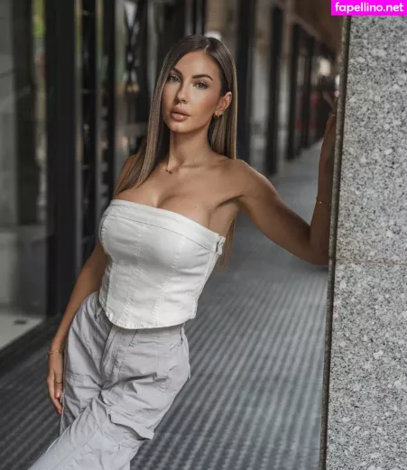 Gonsabellla OnlyFans Thumbnail #kJBGaReiBL