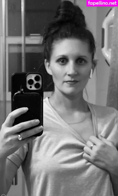 Goodwifeathome OnlyFans Thumbnail #DArMjV1yjU